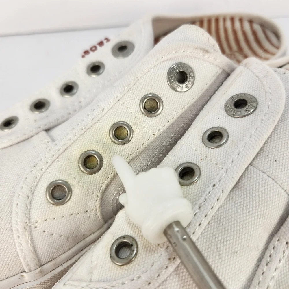 Taos Ez Soul Women's Casual Comfy White Canvas Slip-On Sneakers Size 9.5